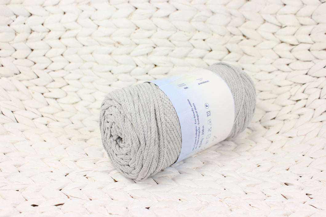 Aukla Macrame 250g / 250m