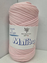 Lentes  dzija Malibu 400g / 120m