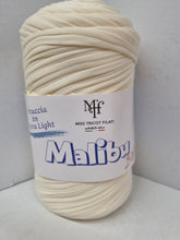 Lentes  dzija Malibu 400g / 120m